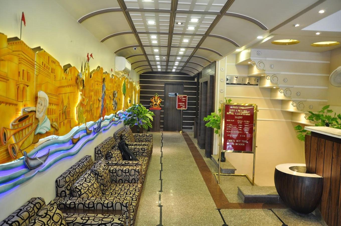 Hotel Hvh Kashi Vishwanath - 400 Meters From Kashi Vishwanath Temple & Ganga Aarti Ghat 3*